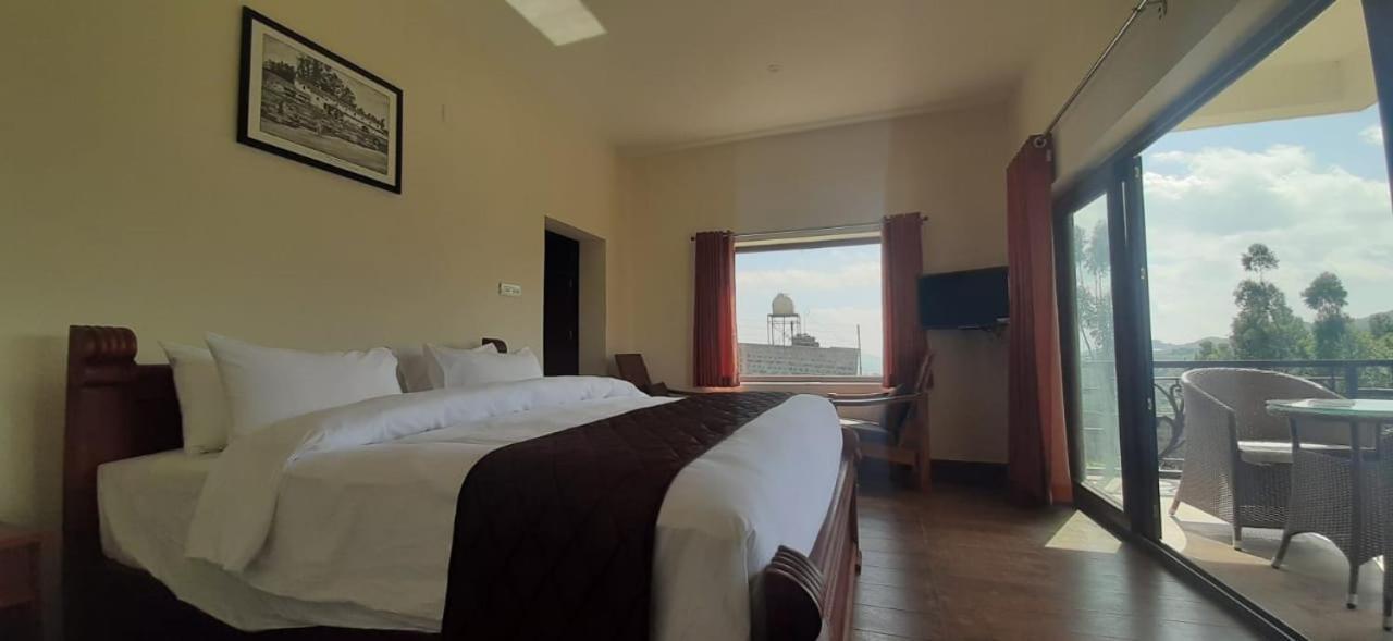 Hotel Acorn House à Ooty Extérieur photo